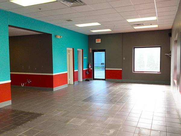 $2,100 / 1870ft2 - Keene NH -$2,100 / 1870 + Sq Ft - Commercial + Office Space (Keene)63931787326595122