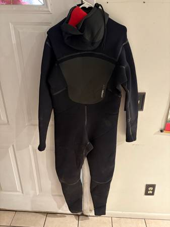 XL Hyperflex wetsuit 1
