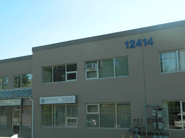 Office with warehouse space available near Scott Road 1