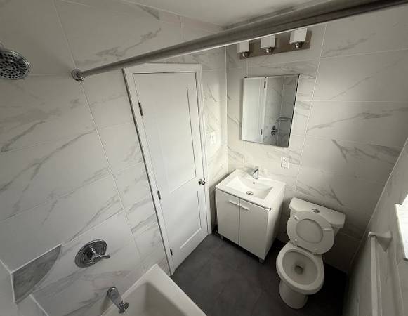 $1,400 / 2br - Apartamento de 2 habitaciones en alquiler en East Tremont (Bronx)63862609479427124