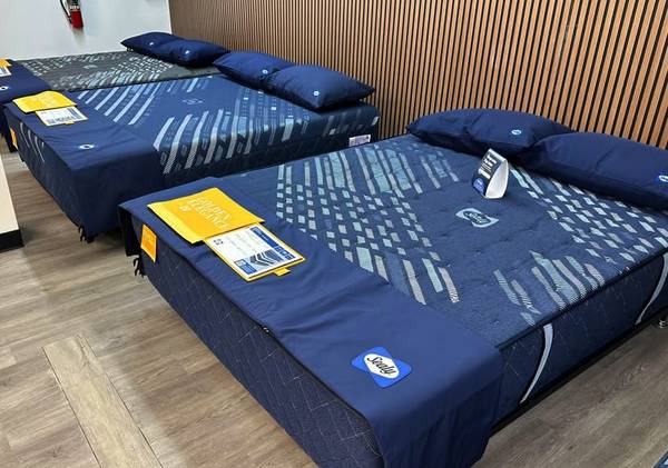 Adjustable Box Spring Memory Foam Mattresses" 1