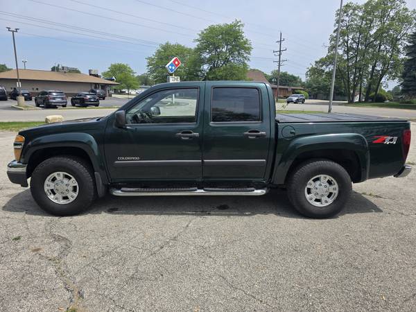 2004 CHEVROLET COLORADO - $6,999 (ZION ILLINOIS)63616745415553123