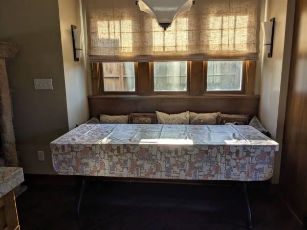 $1,300 / 1br - 144ft2 - Habitación en alquiler – Cottage Bungalow acogedor (zona Banana Belt) (Santa Cruz)63667941683201122