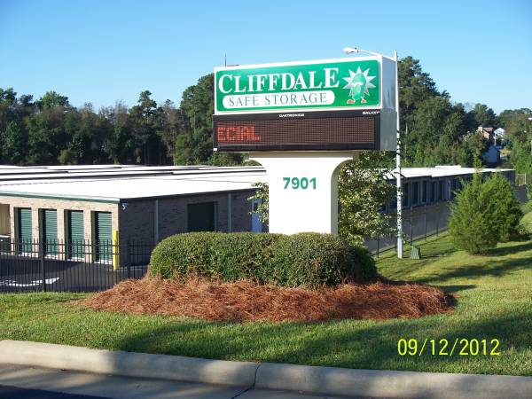 Moving? Deploying? Need extra room? (Cliffdale road)63980446051331121