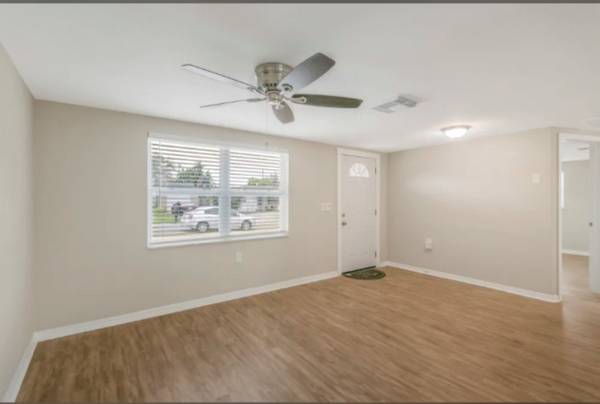 $800 / 2br - 1075ft2 - Hogar dulce hogar. (Holiday)63991085383554121