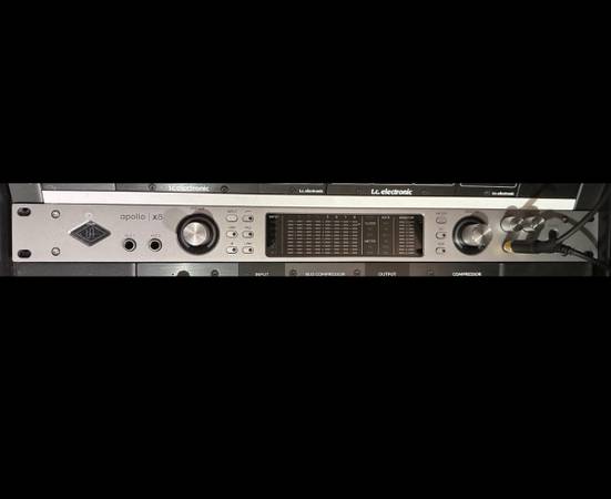 Universal audio apollo X8 gen 2 (2025) 1