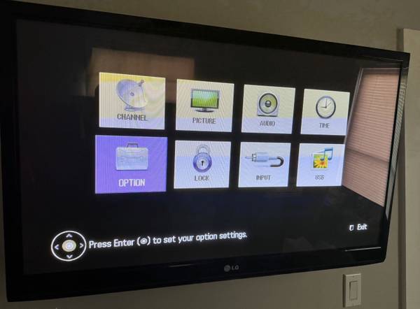 LG 40” plasma tv 1