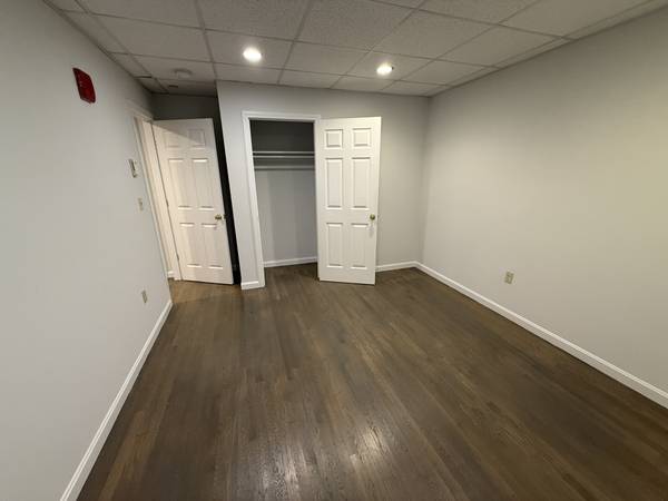 $3,495 / 2br - Renovated Fenway 2 Bed For $3,495 AVAIL NOW NO FEE (Fenway)63828558189699122
