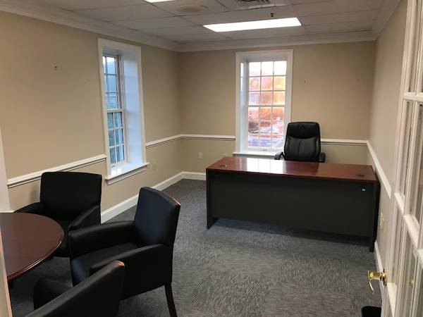 $195 / 100ft2 - Private Secured Offices near Ashburn (Sterling)63896276834307122