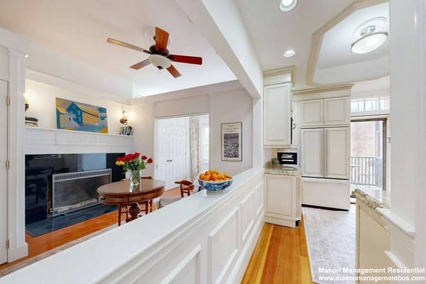 $6,800 / 4br - Immaculate 4 bed 2.5 bath w/ laundry unit, garage parking!!63802096721665123