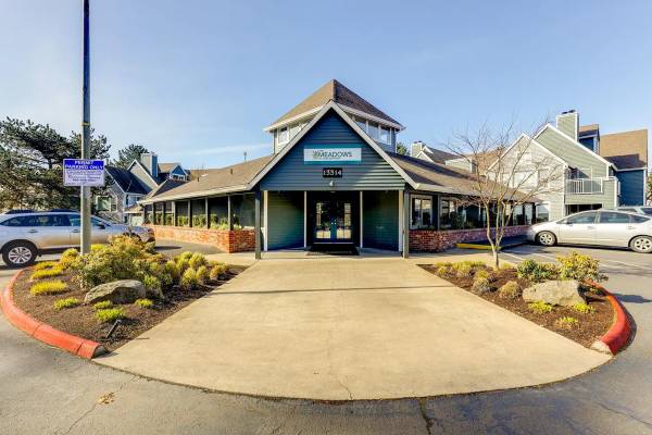 $1,789 / 2br - 1143ft2 - Cerca de I-205 y Hwy 14, Garaje, Lavavajillas (Entre Mountain View y Riveridge)63672529988737122