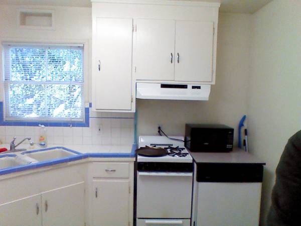 $1,650 / 448ft2 - Studio Townhouse  with loft- with Parking & AC - near BART (berkeley)63928539559555122