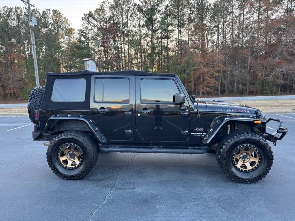 2012 Jeep Wrangler Unlimited Rubicon 4WD - $11,000 (Loganville)63621080267137121