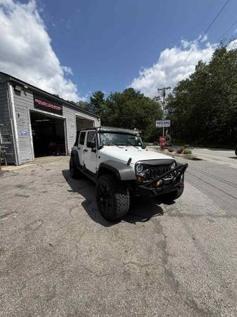2013 Jeep Wrangler Unlimited Sahara - $13,995 (Tyngsboro)63469916967809123