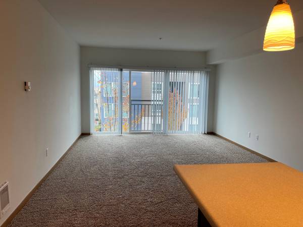 $1,620 / 1br - Charming 1BR/1BA Apartment on 2nd Floor – Perfect for You! (16520 Larch Way Lynnwood, WA)63688586461185124