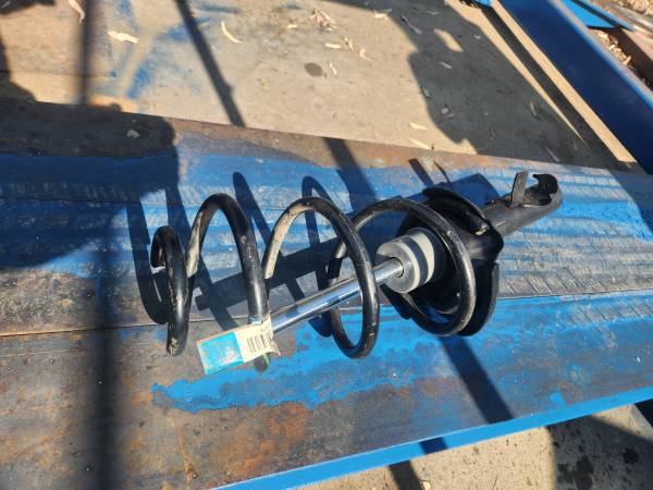 2015 Ford Escape Strut 1