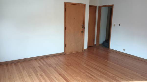 $2,500 / 3br - Remodeled Three Bedroom Apartment in Skokie (Skokie, Evanston, Edison Park, Glenview Niles Park Ridge)63898601542403123