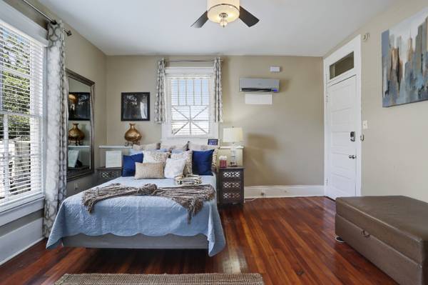 $1350.00 / 1br - 575ft2 - 1BR Cozy Treme Apartment  ( Move In special 1/2 deposit)63903769380738121