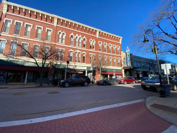 $1,149 / 455ft2 - One Month FREE-  Large Office for 1-5 people (66 Hanover St, Downtown Manchester)63931658523267122