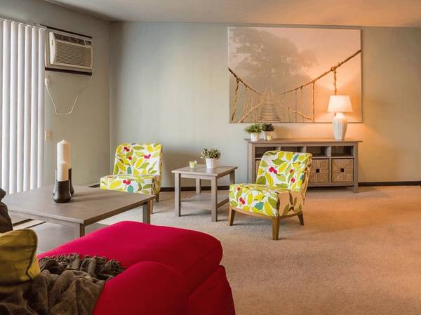 $1,430 / 2br - 860ft2 - Pumpkin Spice & A Everything Nice – Tour Today!63868704377731124