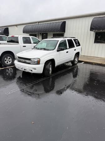 2008 Chevy trailblazer 1