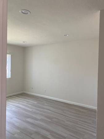 $2,100 / 2br - 858ft2 - SPACIOUS 2BEDROOM 1 BATH (El Cajon)63998601574275124