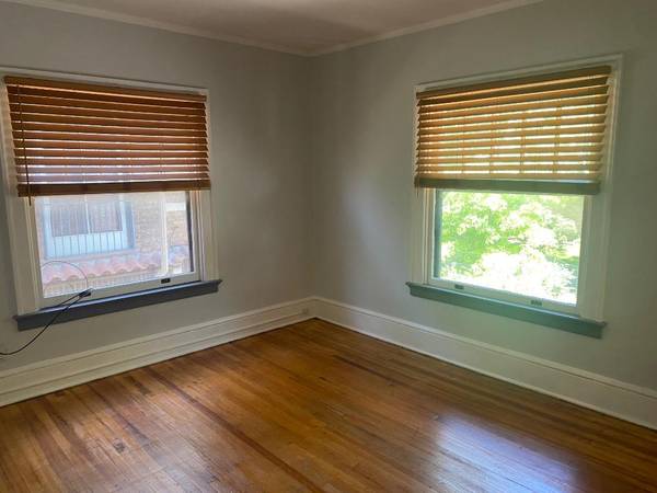$1,200 / 1br - 650ft2 - 1 HABITACIÓN SUNNY. PARQUE CHEESMAN VICTORIANO (CHEESEMAN)63849270821891120