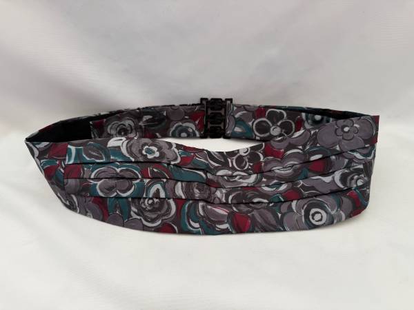 Abstract Floral Adjustable Cummerbund From Size 28" to 46". 1