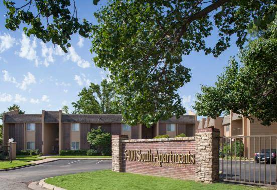 $1,020 / 1br - 800ft2 - Electronic Access Gates, Two Laundry Facilities, Private Storage (Tulsa)63806171275265122