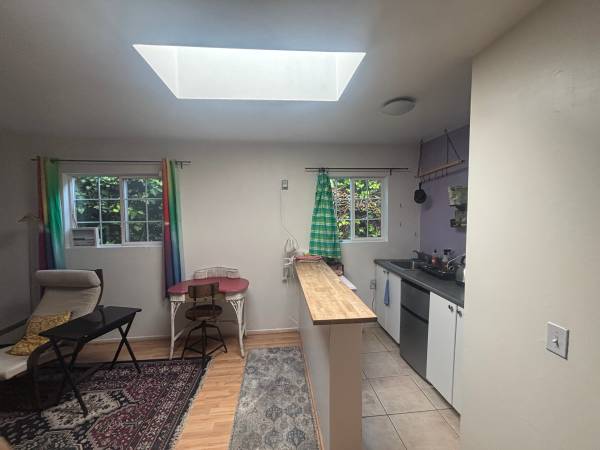$475 / 350ft2 - Estudio cómodo y sencillo 470/semana (corto plazo) (Venice)63812226001537123