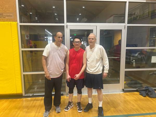Looking to play some Pick up Basketball? (Wallingford)63995733447682120