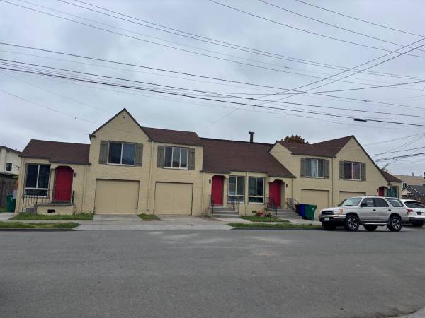 $2,150 / 1br - BEAUTIFUL HOUSE UNIT IN RICHMOND 1+1 (richmond / point / annex)63880013741697120