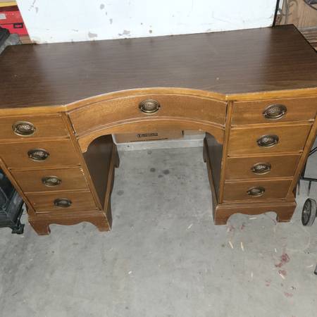 7 drawer Desk / vanity 1