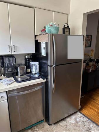 $2050.00 / 1br - 873ft2 - 521 Andria avenue63676345863681123