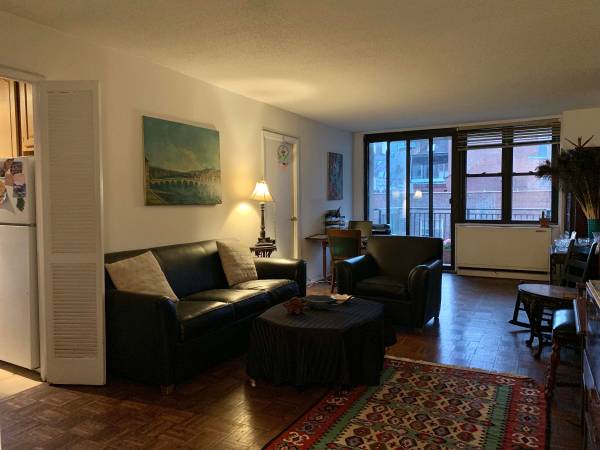 $1,800 / 2br - Large Bdrm/Bath in 2 Bdr.- Immediate Availibility or Nov. 1 (Gramercy)64033801732227121