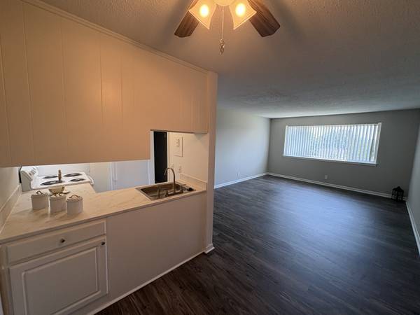 $1,295 / 2br - 1000ft2 - Precio justo! (hermitage)63680355971075123