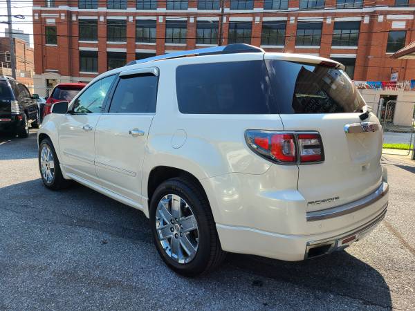 2015 Gmc Acadia Denali AWD GARANTÍA DISPONIBLE - $11,995 (Rauls Auto Sales)63613637241473122