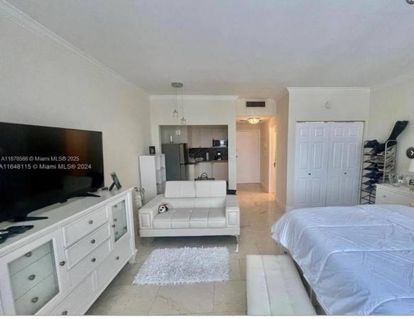$1,975 / 1br - 450ft2 - ★HERMOSO ESTUDIO EN CORAL GABLES 1/1★ (Coral Gables)64049274640387121