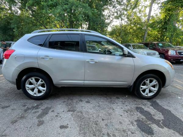 2008 NISSAN ROGUE - $3,999 (ZION ILLINOIS)63618825956993122