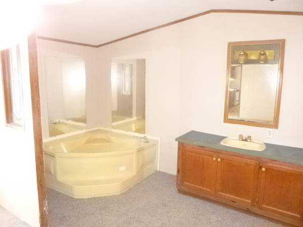 $40,000 / 3br - 1152ft2 - 1998 Redman 16x72 3 bed, 2 bath Manufactured Home (Blair)63845958713731123