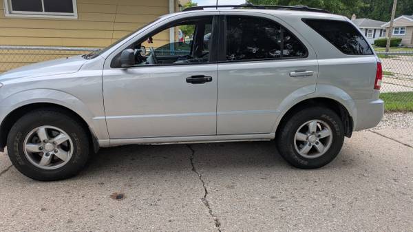 06 kia sorento 92000 miles (Kenosha)63812569159681120
