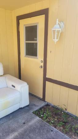 $875 / 850ft2 - Garage Storage (Lake Worth Beach)63825137265539123