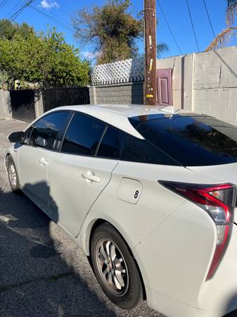 2017 Toyota Prius - $10,500 (Northridge)63624654216961124
