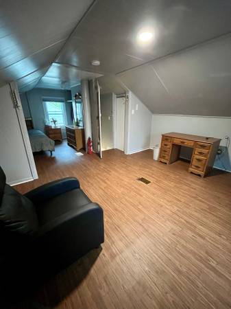 $750 / 1br - 200ft2 - Great Value-Royal Oak  🏡 (Royal Oak)64018940657539122