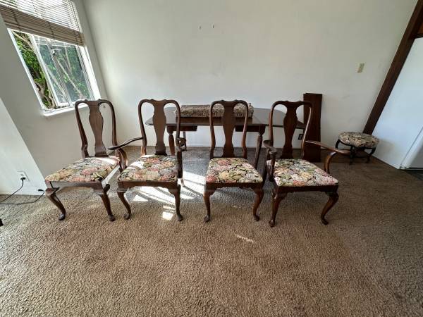vintage Queen Anne dining chairs 1