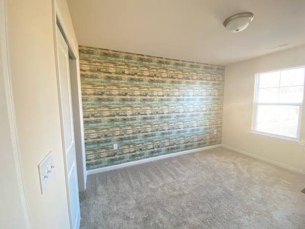 $735 / 3 habitaciones - 120 pies² - Habitación luminosa y espaciosa en una nueva casa adosada cerca de Costco - Suroeste de Raleigh (Raleigh)63383634395777122