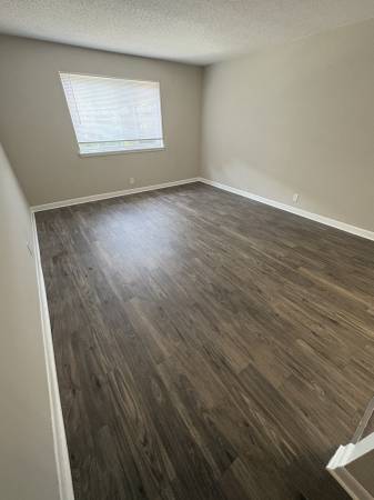$1,075 / 1br - 800ft2 - Beautiful one bedroom apartment available for immediate move in! (hermitage)63680356051843122