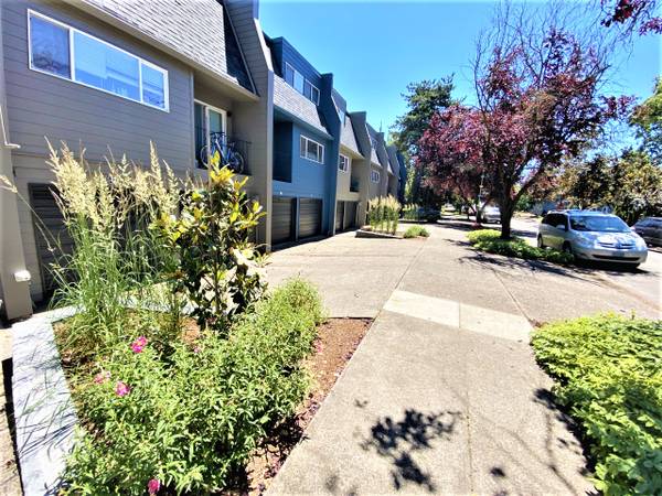 $1,299 / 1br - 465ft2 - 🟩🟩🟩 Offering Tours Now 🟩🟩🟩63672530177411124