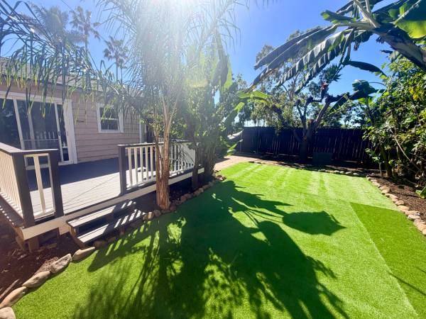 2 BLOCKS FROM CARPINTERIA STATE BEACH 2 BED/ 1 BATH BEACH HOUSE 1