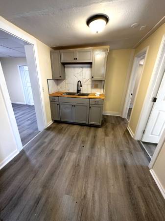 55 Rose St #3 - AVAILABLE JUNE 1st, 2026 1